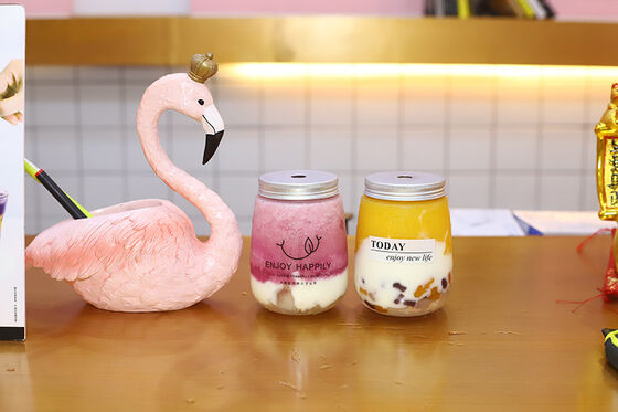 بطری های چای شیر مدرن بطری های پلاستیکی قابل استفاده مجدد با پوشش صاف و دوامدار برای بسته بندی و نگهداری نوشیدنی