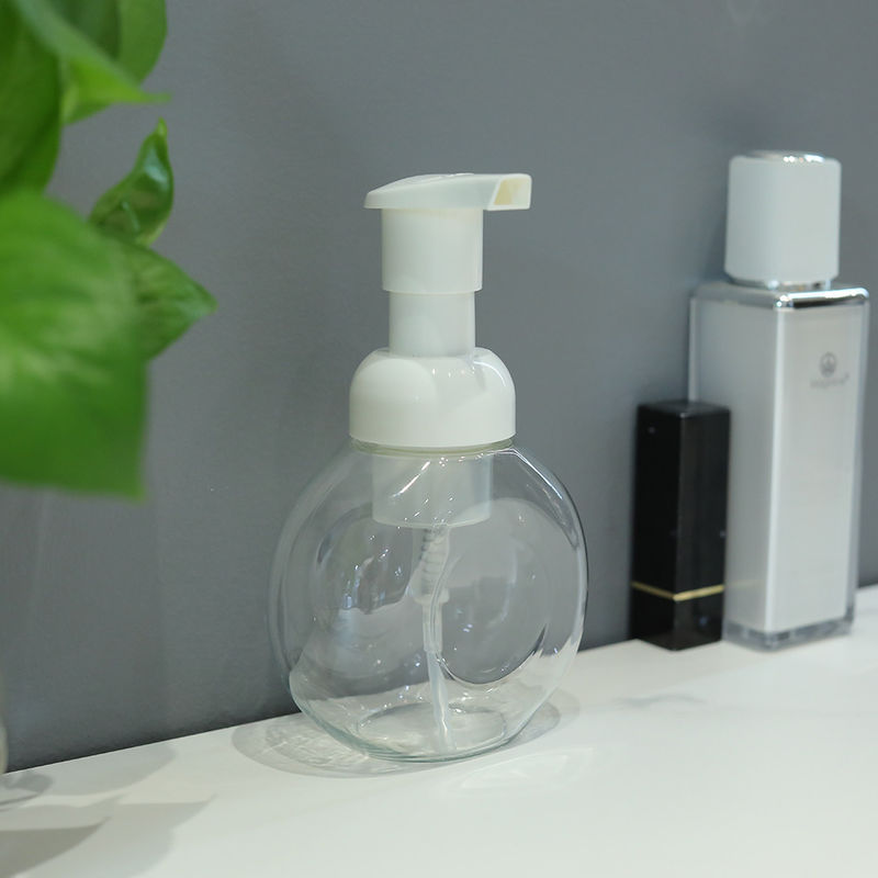 بطری قابل شارژ فوم PP با مواد کلاهک، دارای سطح چاپ شده با لوگو، مناسب برای نگهداری مایعات آرایشی و خانگی